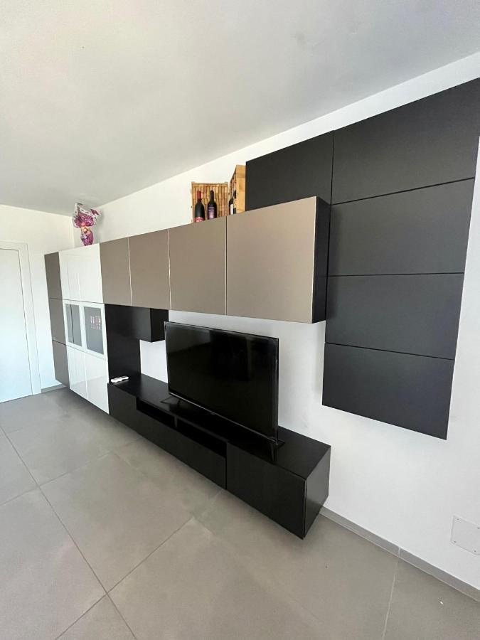 Caky'S House Apartment Desenzano del Garda Exterior foto