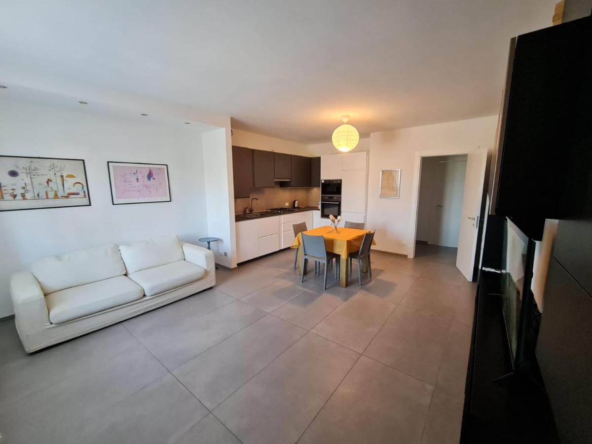 Caky'S House Apartment Desenzano del Garda Exterior foto
